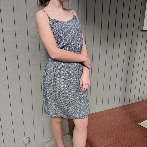 Old Navy, Brocade Pattern Slouch Dress, Sz S - Picture 2 of 4